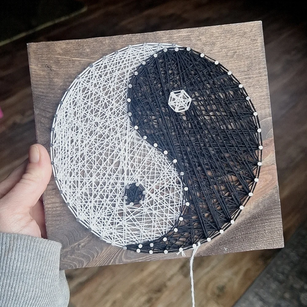 Ying&Yang Handmade String/Nail Art - Picture 4 of 4